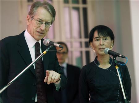 Aung San Suu Kyi tra luci e ombre. Giulio Terzi: «Tornerà»